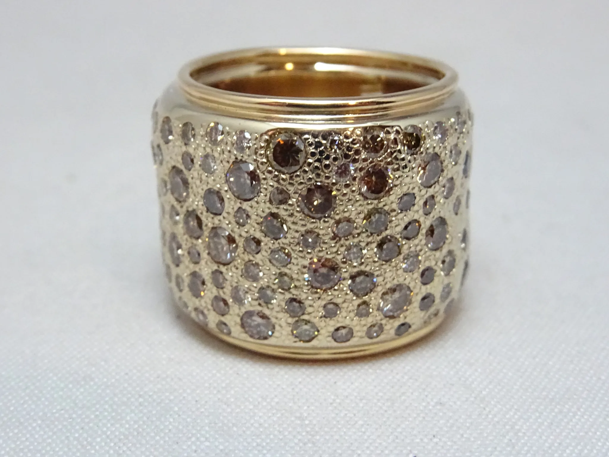 Anello Pomellato collezione Sabbia