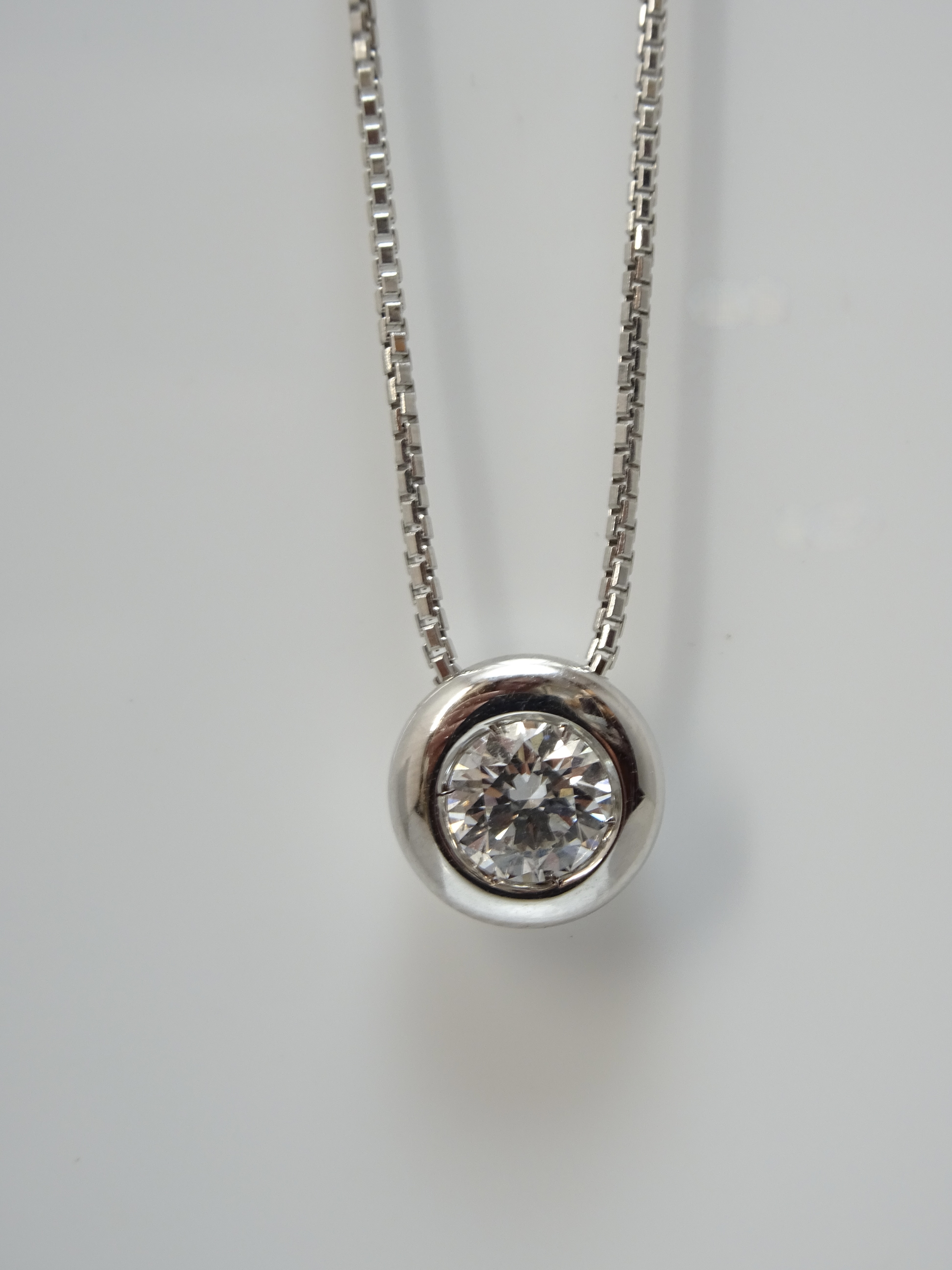Collana punto luce 0.45 ct