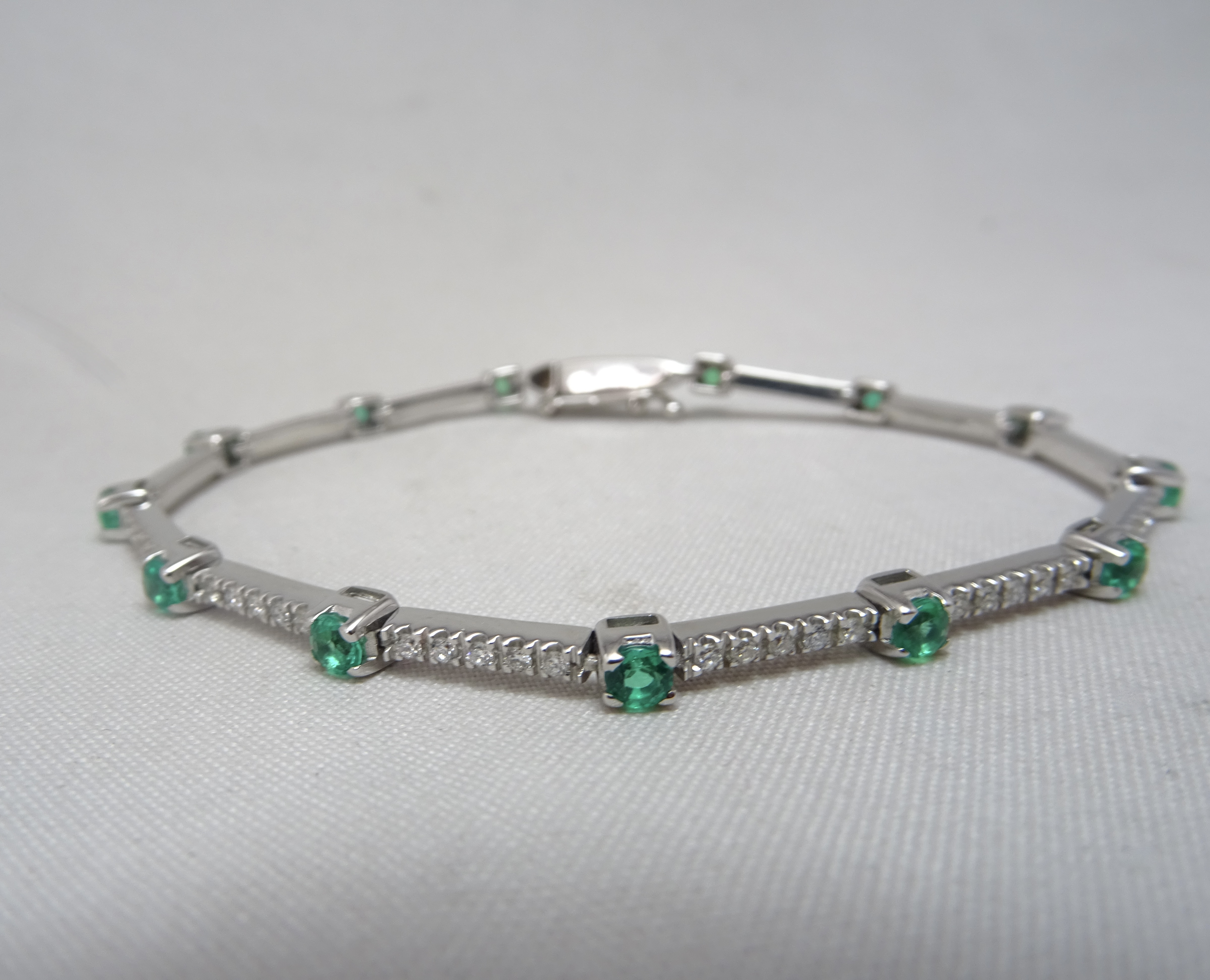 Tennis di diamanti (1,10ct) e smeraldi (1.04 ct)