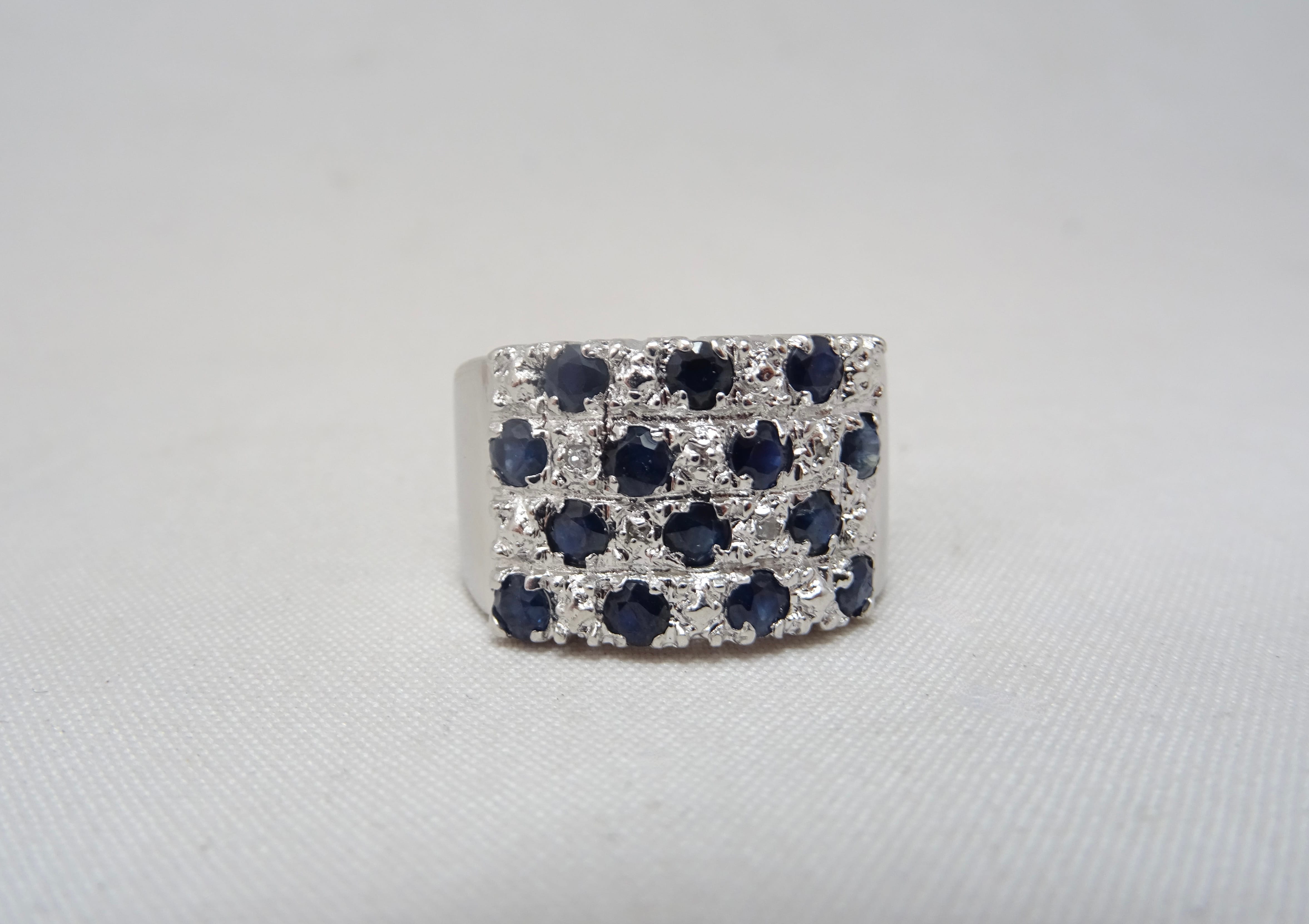 Anello Pave di zaffiri 1.12 ct